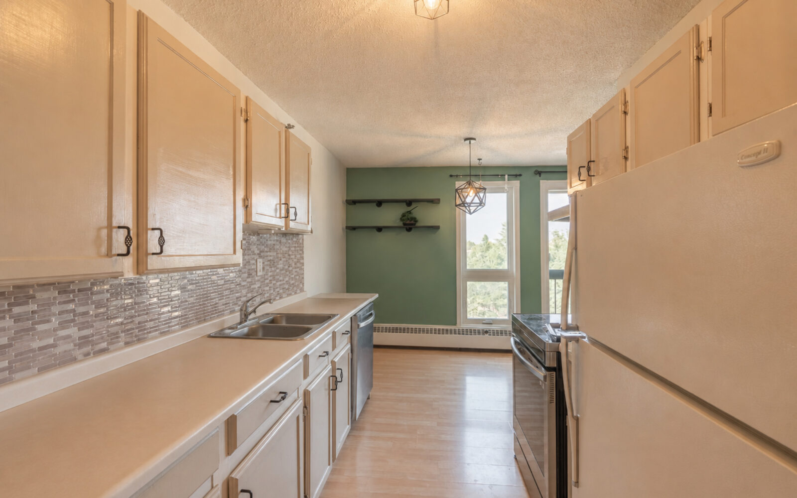 Real estate photo