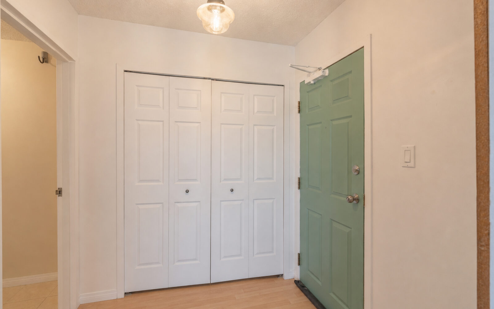 Real estate photo