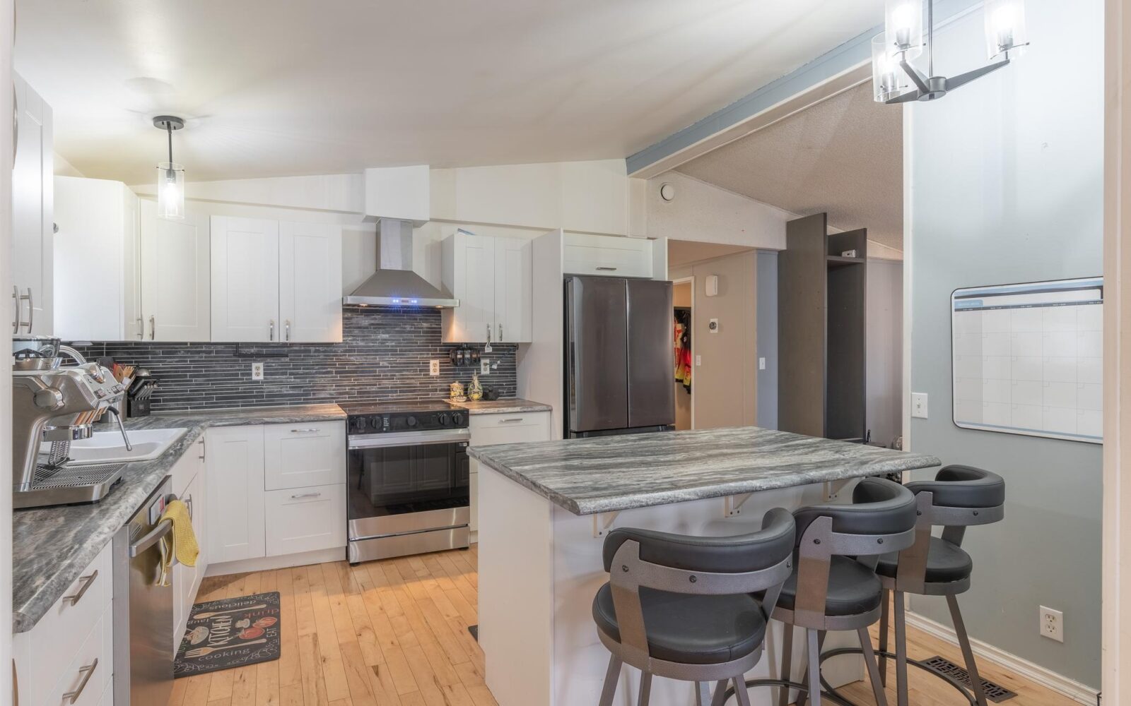 Real estate photo
