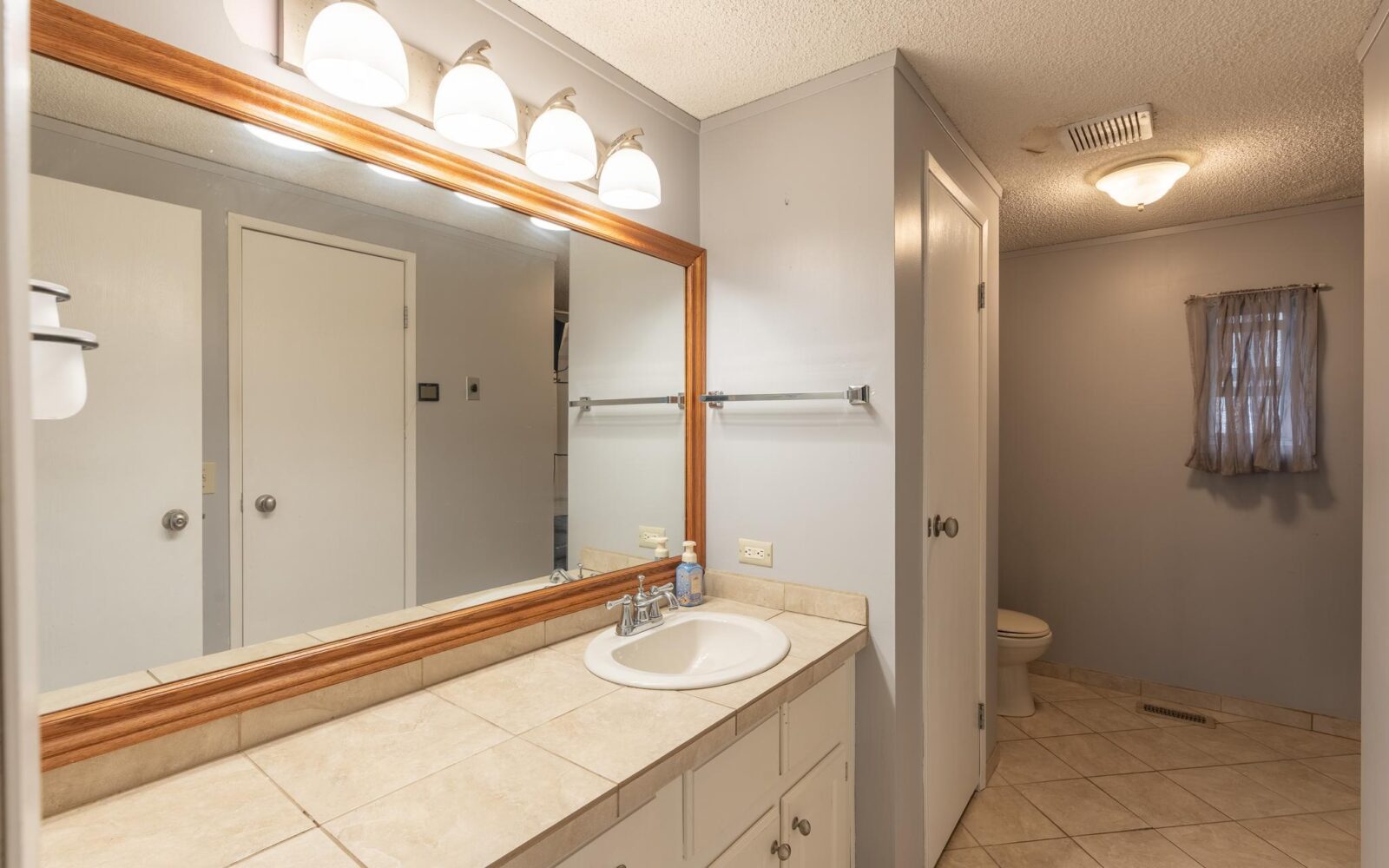 Real estate photo