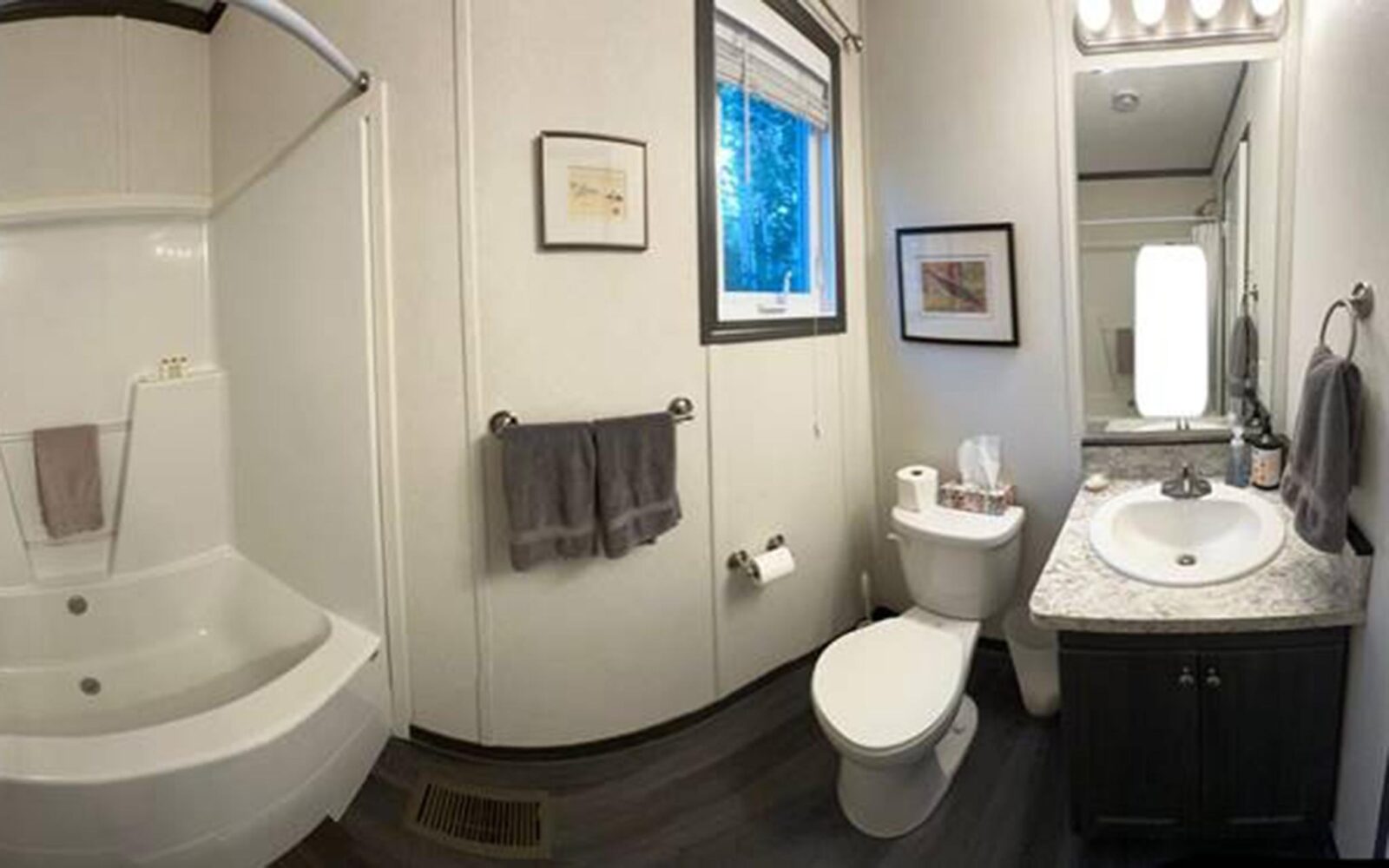 Real estate photo