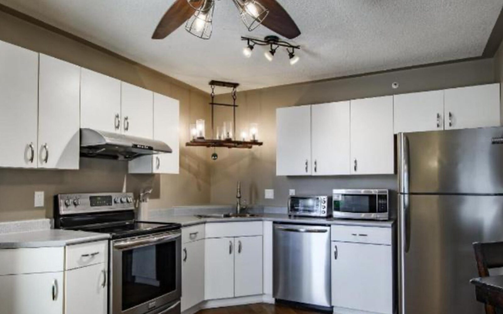 Real estate photo