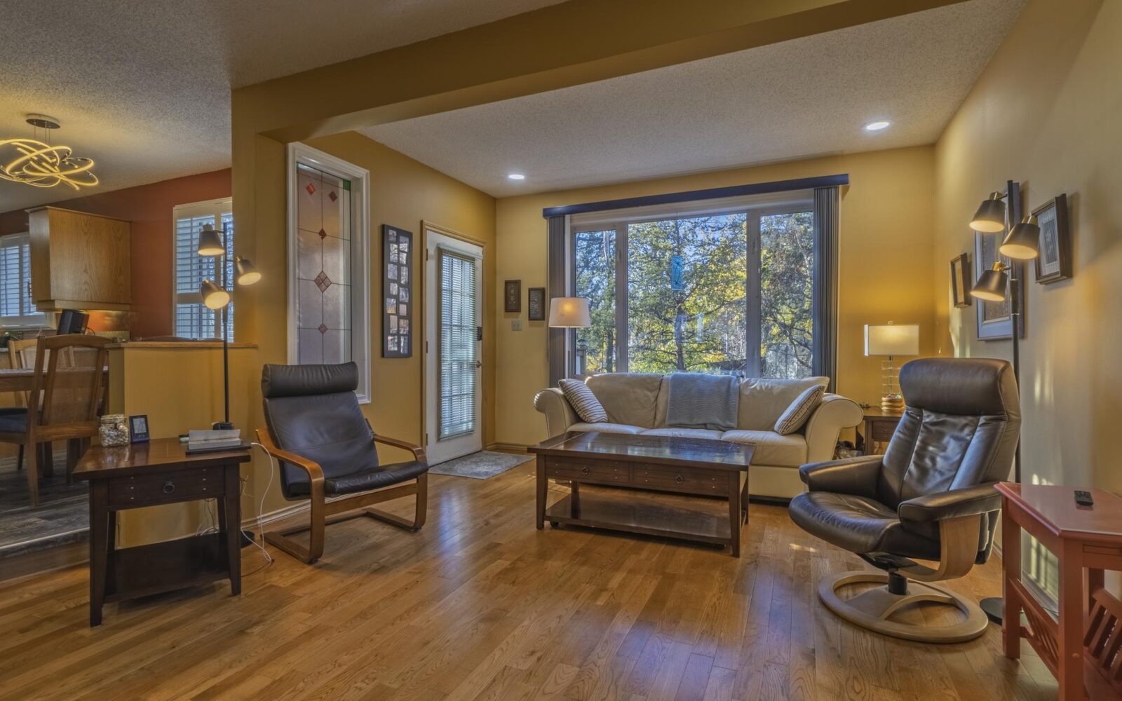 Real estate photo