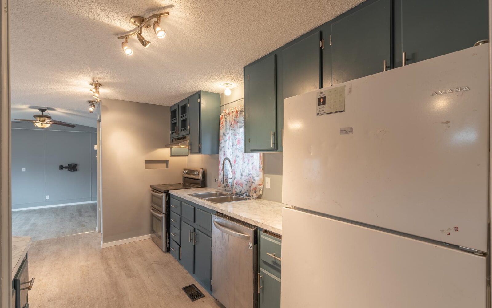 Real estate photo